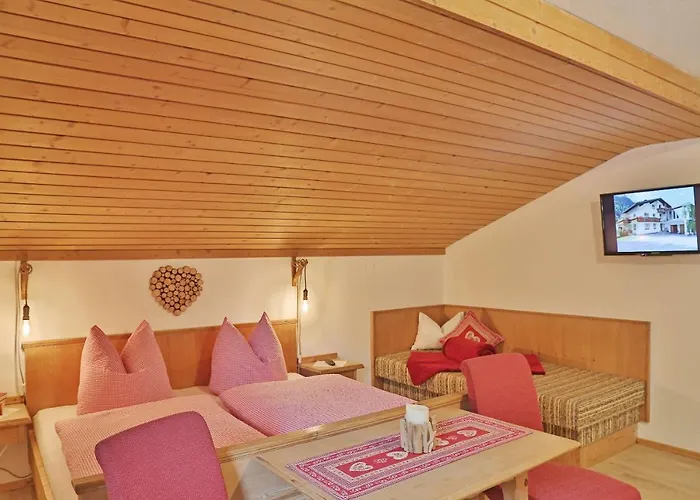 Haus Adlerkanzel بيت ضيافة شارنيتز