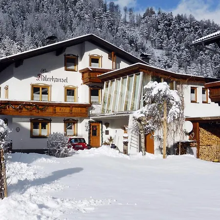 Haus Adlerkanzel Konukevi 3*